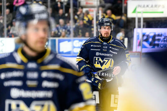 HV71s Mikael Seppälä deppar