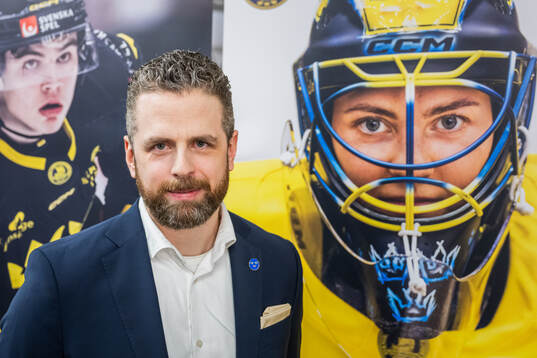 Damkronornas förbundskapten Ulf Lundberg