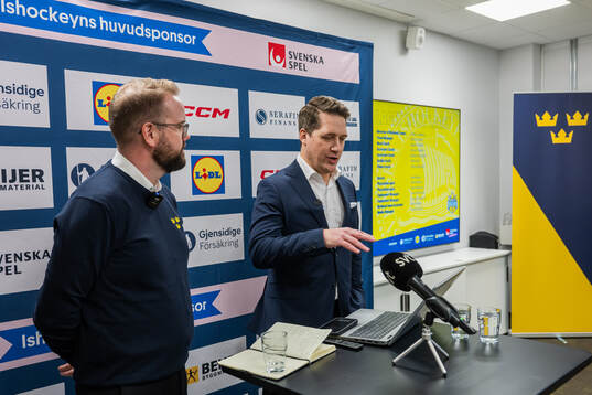 Tre Kronors förbundskapten Sam Hallam