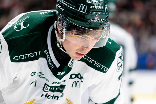 Färjestads Viktor Lodin deppar