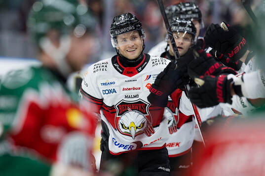 Malmö Redhawks Christoffer Forsberg jublar