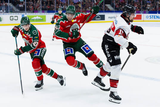 Frölundas David Edstrom och Malmö Redhawks Johan Ivarsson