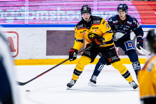 Luleås Markus Nurmi och Linköpings Jonathan Myrenberg