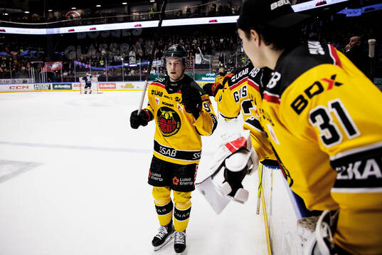 Luleås Pontus Andreasson jublar