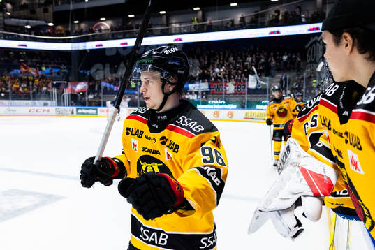 Luleås Pontus Andreasson jublar