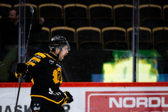 Skellefteås Arvid Lundberg jublar