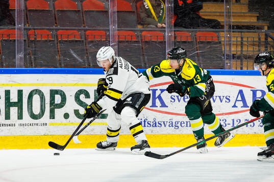 Västerås Anton Johansson och Östersunds Isac Hamberg