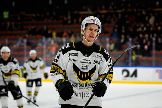 Västerås Carl Jakobsson jublar