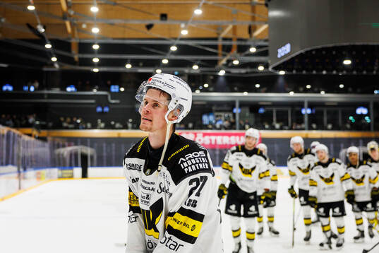 Västerås Carl Jakobsson jublar