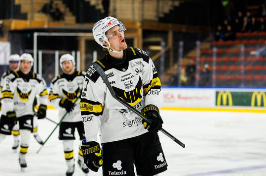 Västerås Carl Jakobsson jublar