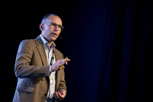 Jonas Söderberg, SEB