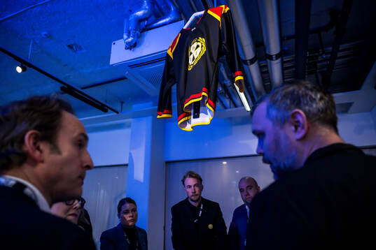 Representanter från Brynäs vid en gruppövning