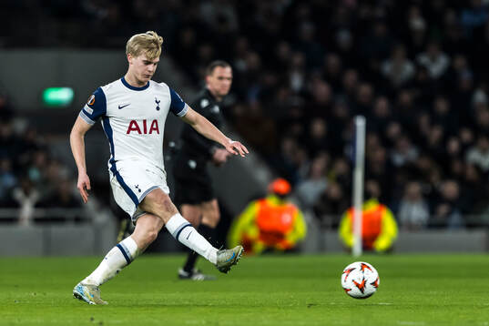 Lucas Bergvall of Tottenham Hotspur