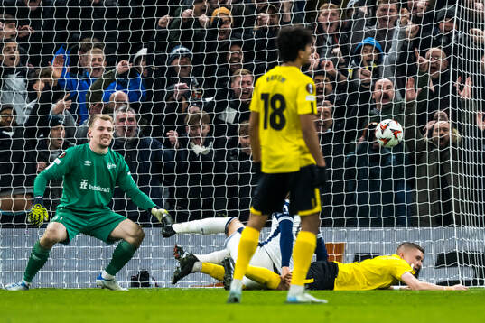 Goalkeeper Isak Pettersson and Sebastian Holmen of Elfsborg