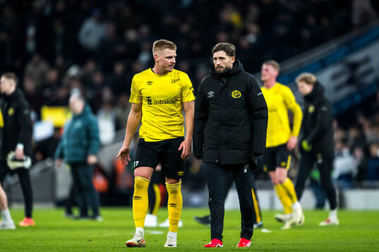 Per Frick and Arber Zeneli of Elfsborg look dejected
