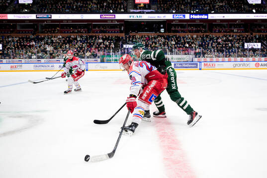 Timrås Filip Hållander och Färjestads Joel Kellman