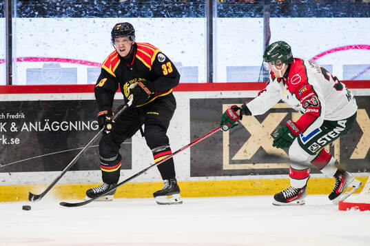 Brynäs Jakob Silfverberg och Frölundas Linus Högberg