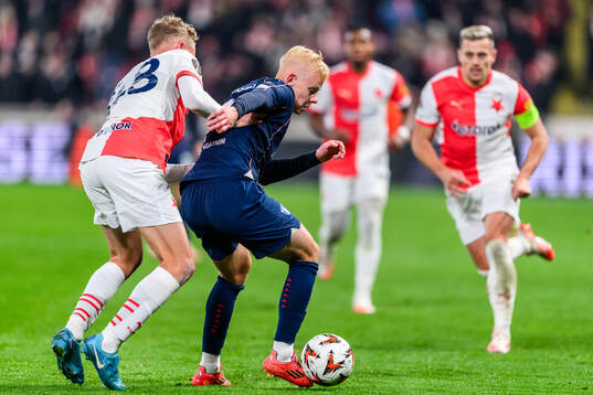 Dominik Pech of Slavia Prag and Otto Rosengren of Malmö FF