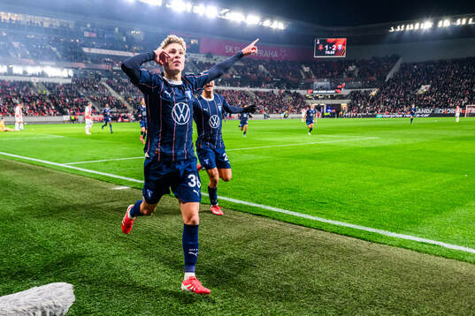 Hugo Bolin of Malmö FF celebrates