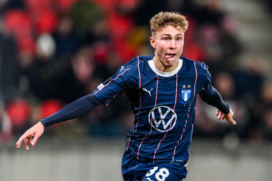 Hugo Bolin of Malmö FF celebrates