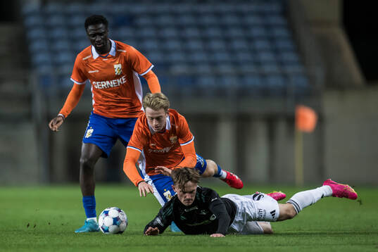 Imam Jagne and Noah Tolf of IFK Göteborg and Marius