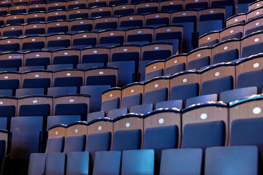 Sittplatser i Saab Arena