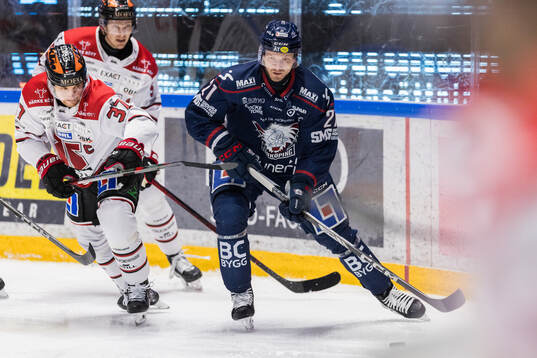 Örebros Glenn Gustafsson och Linköpings Christoffer Ehn