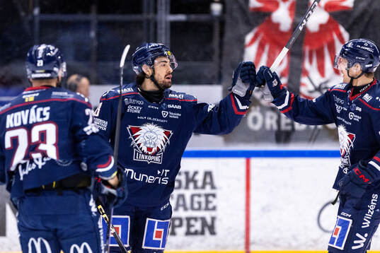 Linköpings Remi Elie jublar