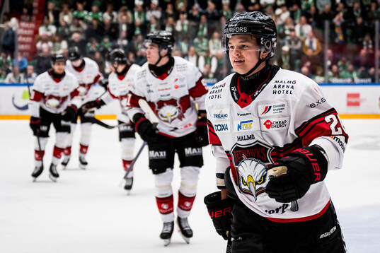Malmö Redhawks Teemu Kivihalme jublar