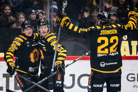 Skellefteås Jonathan Pudas jublar