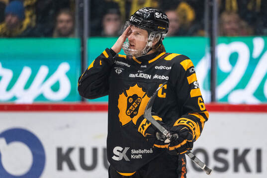 Skellefteås Jonathan Pudas deppar