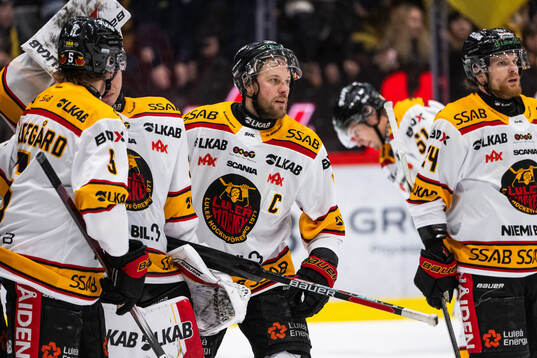 Luleås Linus Omark deppar