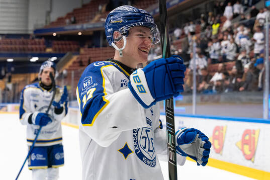 Leksands Dennis Altörn jublar