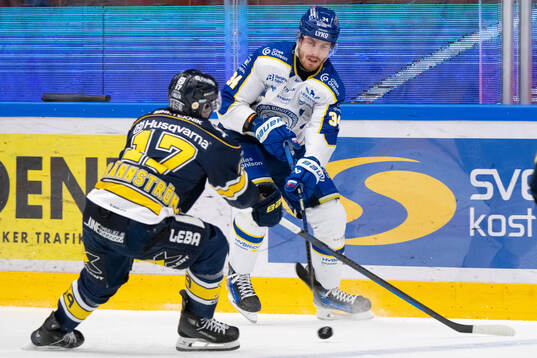 HV71s Isac Brännström och Leksands Peter Cehlarik