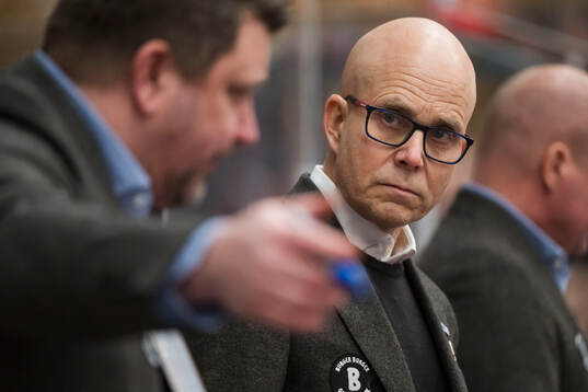 Modos assisterande tränare Jonas Holmström