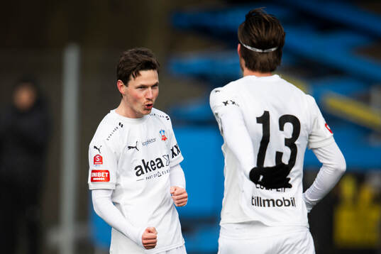 Helsingborgs Max Svensson och Wilhelm Loeper jublar