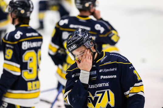 HV71s Tanner Kero  ishockeymatchen i SHL mellan HV71 och