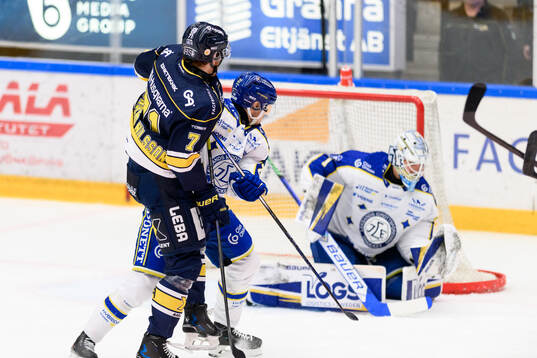 HV71s William Ignberg Nilsson och Leksands Joonas Lyytinen