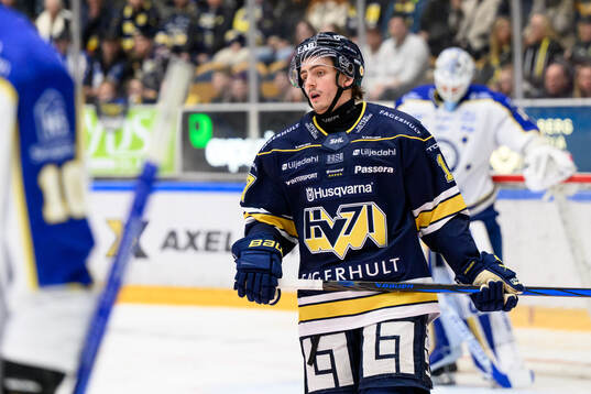 HV71s Isac Brännström deppar