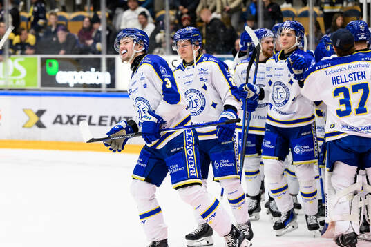 Leksands spelare jublar