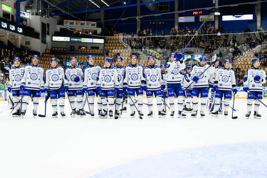 Leksands spelare jublar