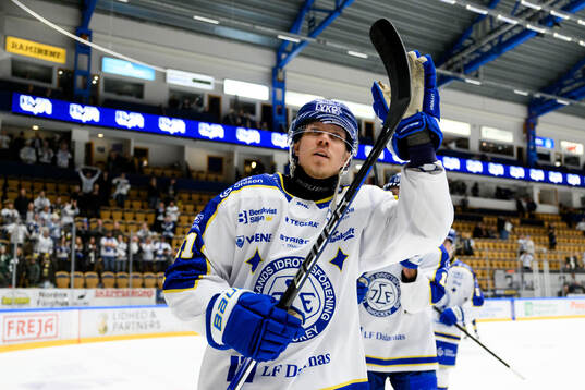 Leksands Joonas Lyytinen jublar