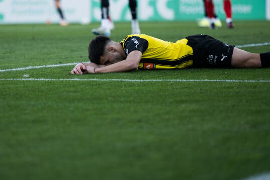 Srdjan Hrstic of Häcken looks dejected