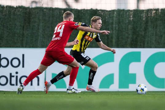 Lucas Høgsberg of FC Nordsjälland and Pontus Dahbo of