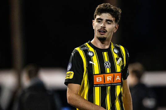 Nikola Mitrovic of Häcken looks dejected