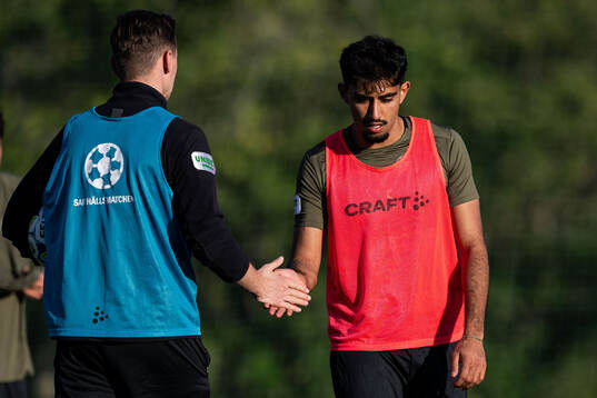 Hammarbys assisterande tränare Douglas Jakobsen och
