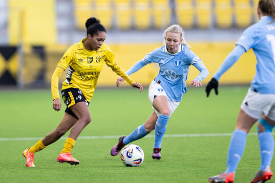 Elfsborgs Vanessa Lopez och Malmö FFs Nathalie Hoff Persson