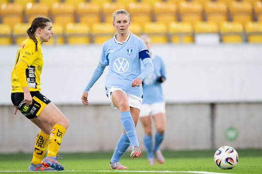 Elfsborgs Elin Flakberg och Malmö FFs Nellie Lilja