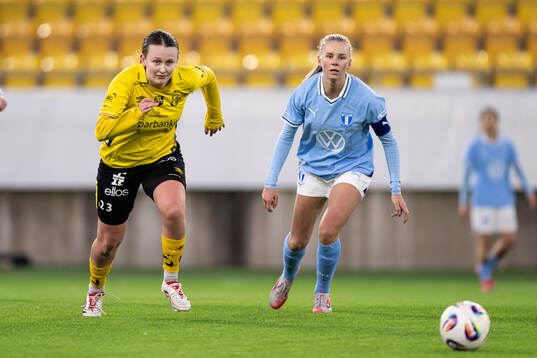Elfsborgs Ellen Nilsson och Malmö FFs Nellie Lilja