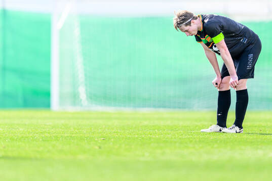 Robin Frej of GAIS looks dejected